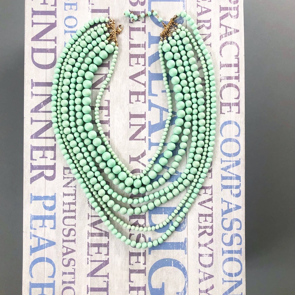 Handmade green mint multi strand necklace - Picture 4 of 4